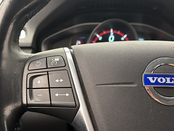 Volvo V70 15 of 30