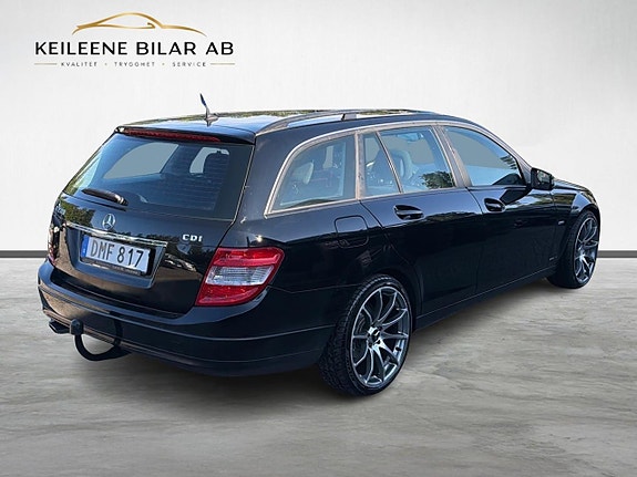 Mercedes-Benz C200 8 of 24