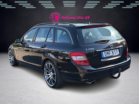 Mercedes-Benz C200 9 of 24
