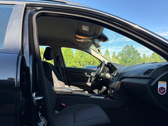 Mercedes-Benz C200 17 of 24
