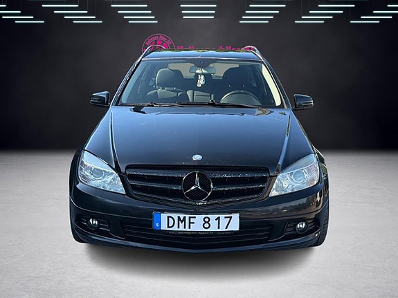Mercedes-Benz C200 3 of 24
