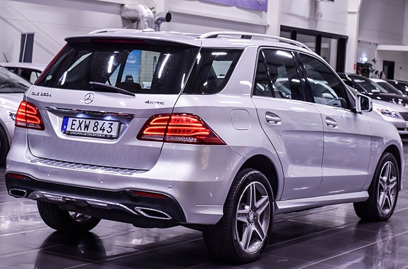 Mercedes-Benz GLE350 d 10 of 24