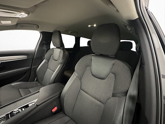 Volvo V90 12 of 30