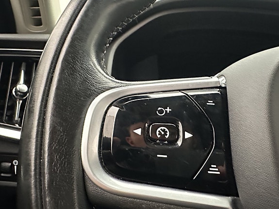 Volvo V90 17 of 30