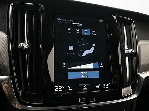 Volvo V90 24 of 30
