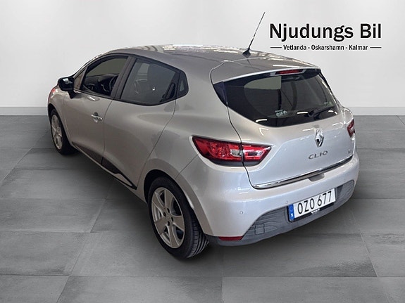 Renault Clio 2 of 5