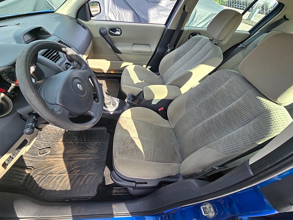 Renault Megane 7 of 9
