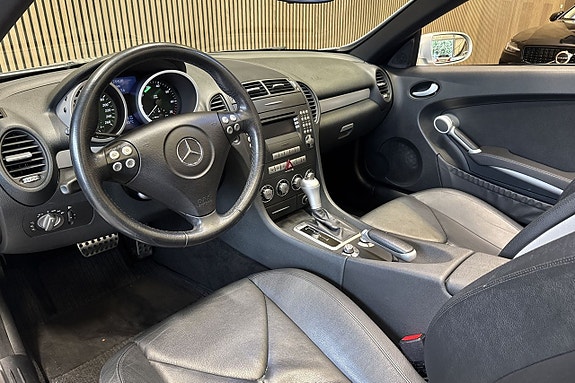 Mercedes-Benz SLK200 6 of 9