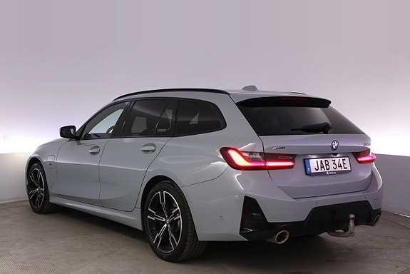 BMW 330e 4 of 27