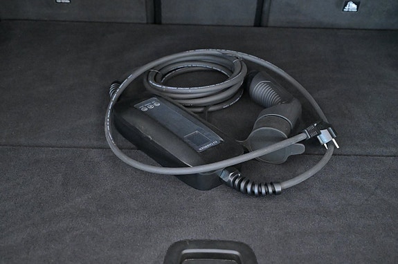 BMW 330e 22 of 27