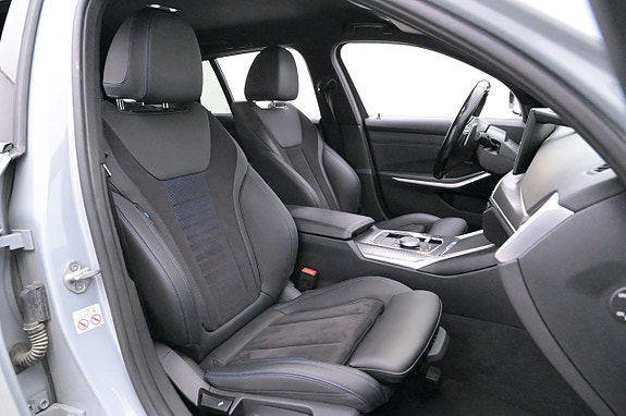 BMW 330e 11 of 27