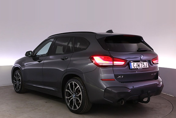 BMW X1 4 of 5