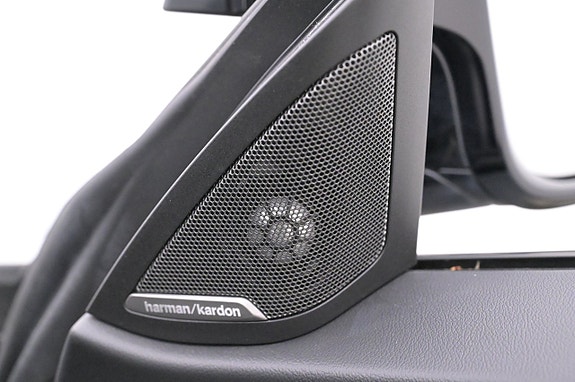 BMW i4 13 of 27