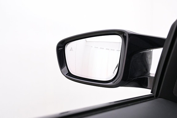 BMW i4 20 of 27