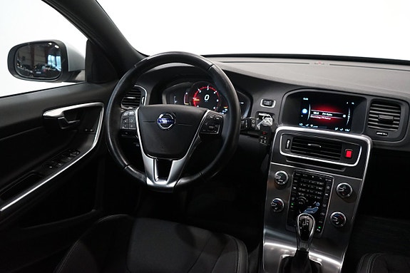 Volvo V60 5 of 10