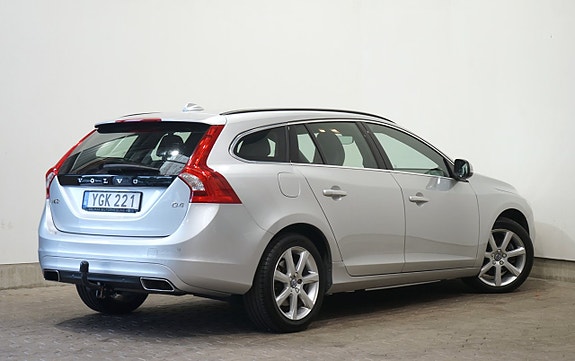 Volvo V60 4 of 10
