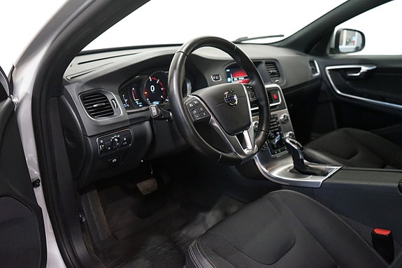 Volvo V60 6 of 10