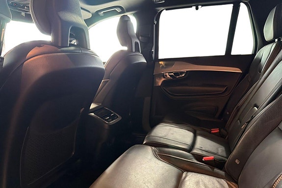 Volvo XC90 14 of 22