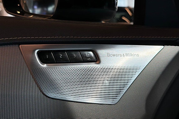 Volvo XC90 19 of 22