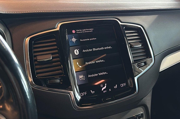 Volvo XC90 17 of 22