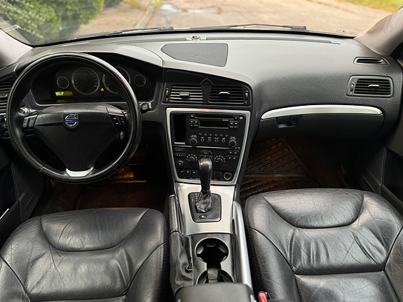 Volvo XC70 6 of 6