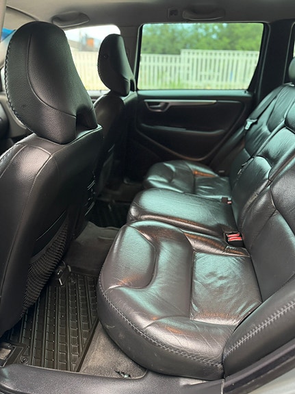 Volvo XC70 5 of 5