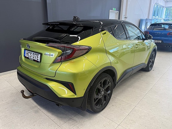 Toyota C-HR 7 of 20