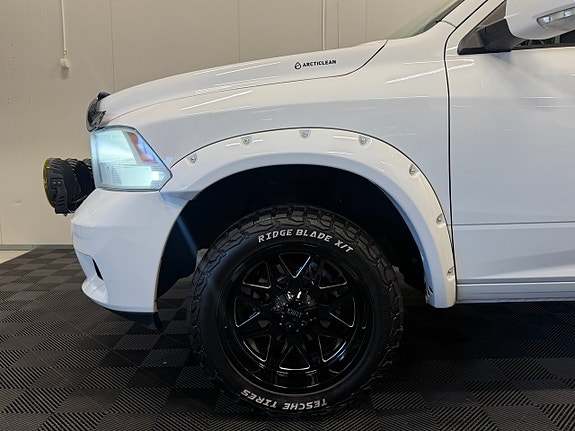 Dodge RAM 1500 10 of 30