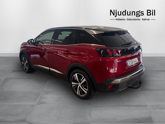 Peugeot 3008 2 of 5