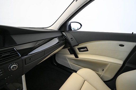 BMW M5 17 of 30
