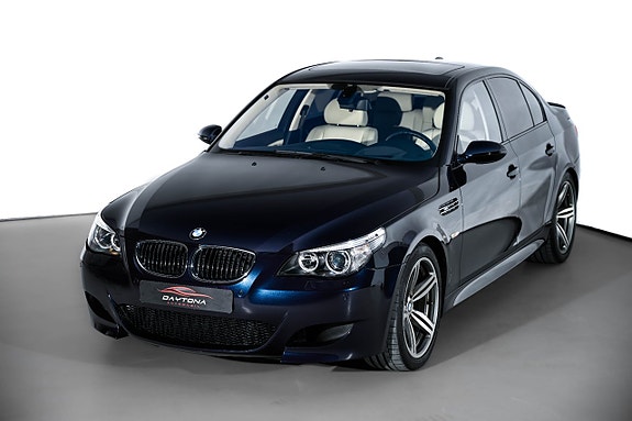 BMW M5 6 of 30
