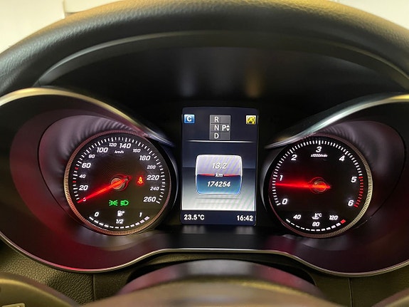 Mercedes-Benz GLC220 d 14 of 14