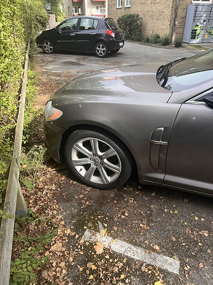 Jaguar XF 5 of 8