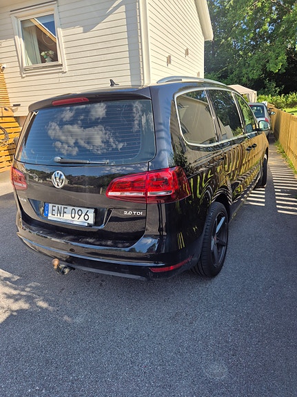 Volkswagen Sharan 2 of 5