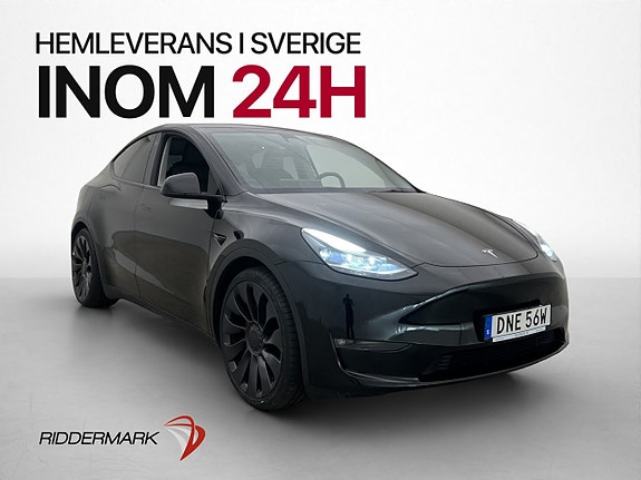 Tesla Model Y 4 of 5