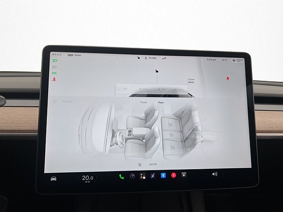 Tesla Model Y 27 of 30
