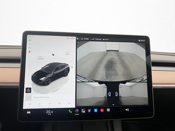 Tesla Model Y 25 of 30