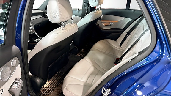 Mercedes-Benz CLC220 6 of 9