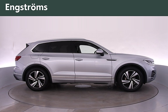 Volkswagen Touareg 2 of 20