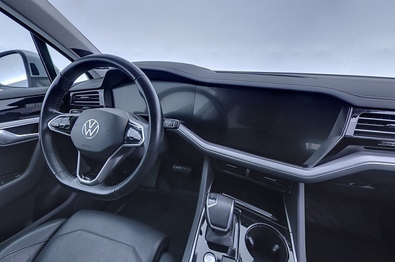 Volkswagen Touareg 8 of 20