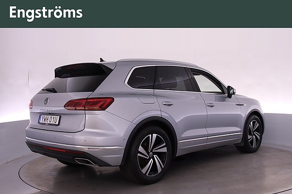 Volkswagen Touareg 3 of 20