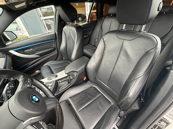 BMW 320d 9 of 16