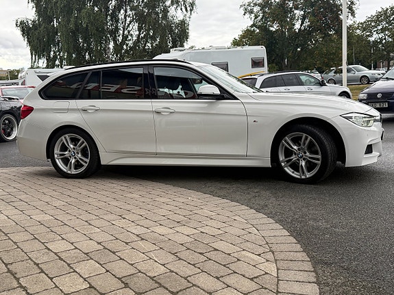 BMW 320d 3 of 16