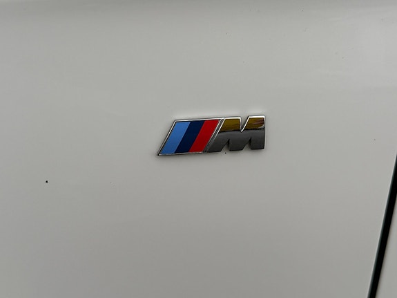 BMW 320d 8 of 16
