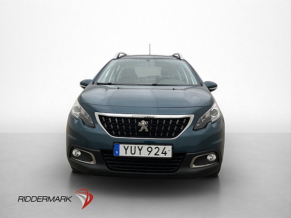 Peugeot 2008 2 of 5