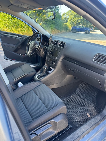 Volkswagen Golf VI 3 of 5