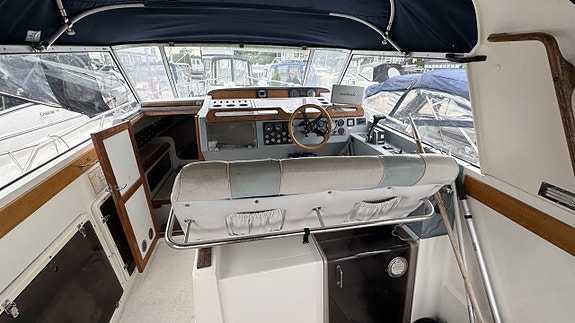 Nimbus 28 DC -88 Mercruiser 350 MPI -22 Godkänd för Mälaren! 8 of 12