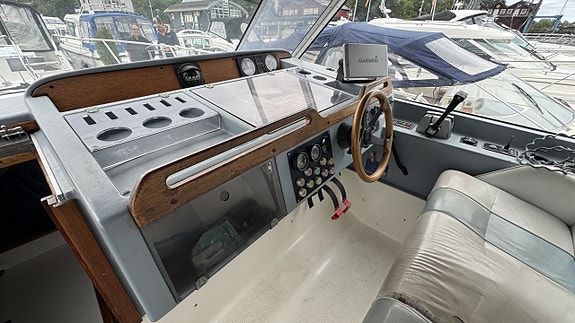 Nimbus 28 DC -88 Mercruiser 350 MPI -22 Godkänd för Mälaren! 12 of 12
