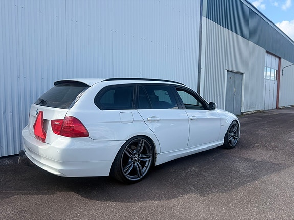 BMW 320d 5 of 7