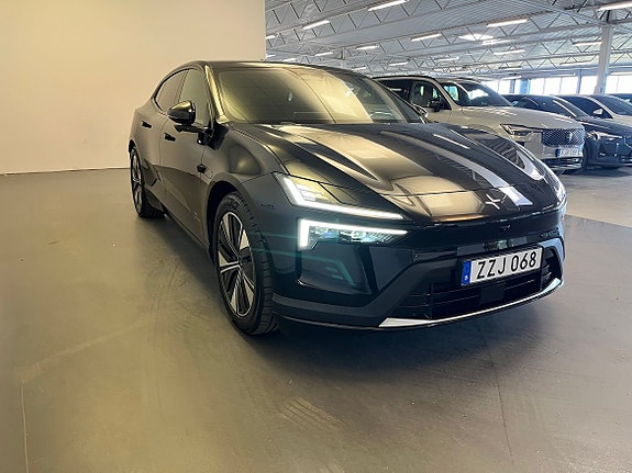 Polestar 4 6 of 21